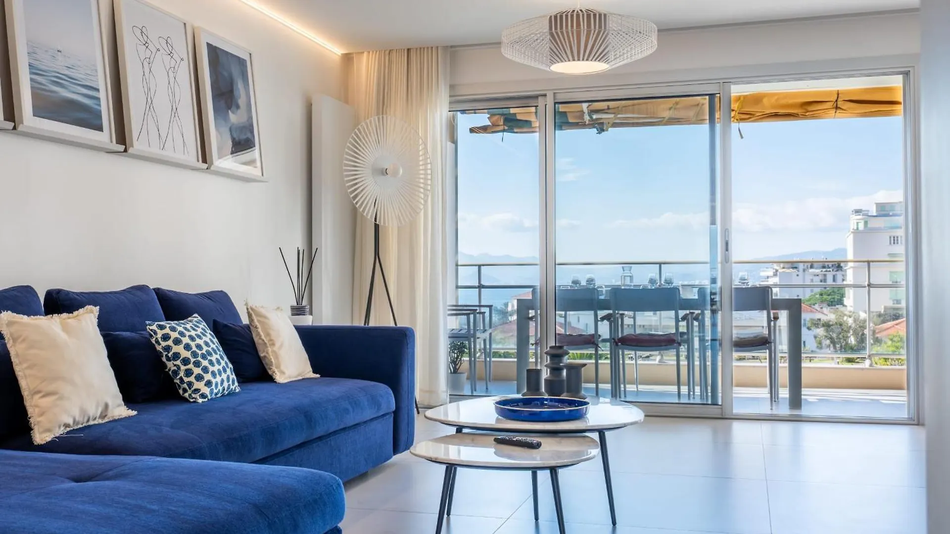 3-Bedroom Apartment Sea View Terrace And Parking Cannes 0*,