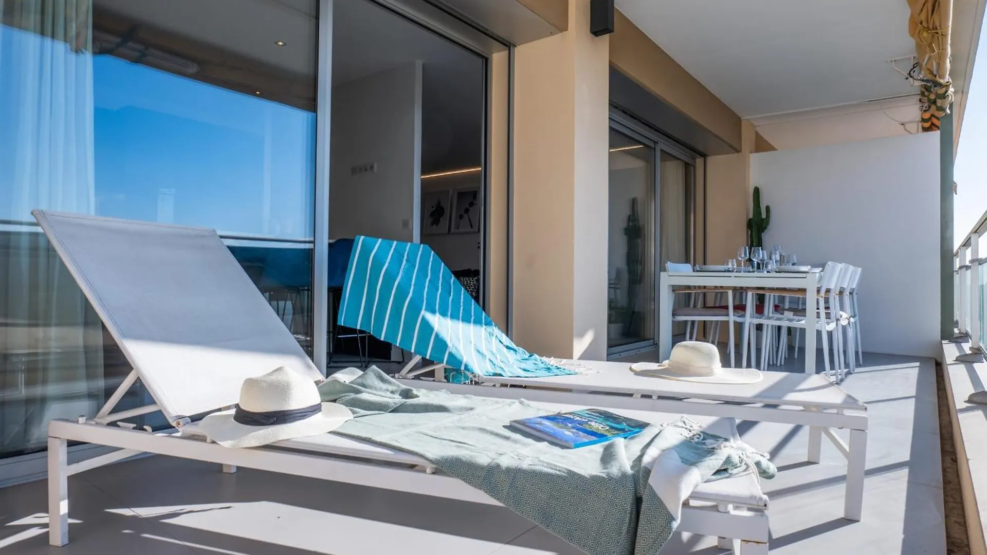 3-Bedroom Apartment Sea View Terrace And Parking Cannes France